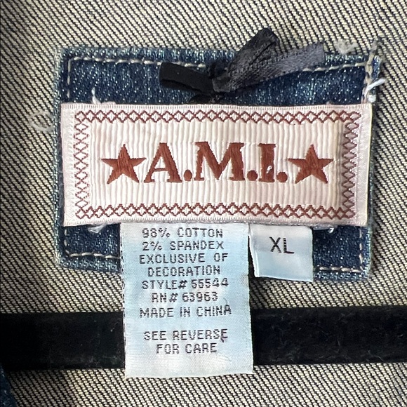 A.M.I Vintage Boho Style Denim Jacket w/Embellishment Pink Green Flowers XL EUC - Picture 3 of 6